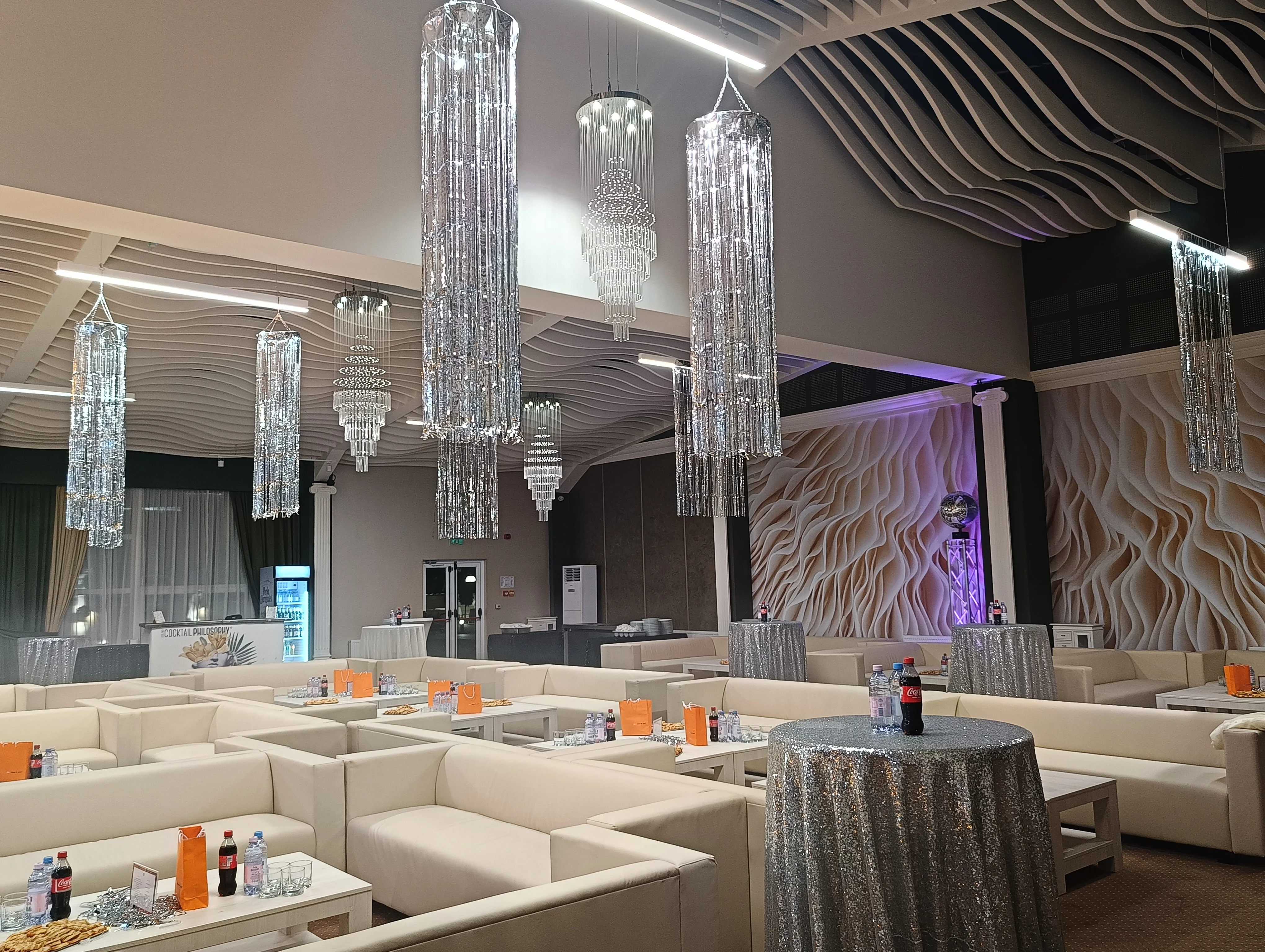 Odissea Club Edition - design modern și canapele proprii