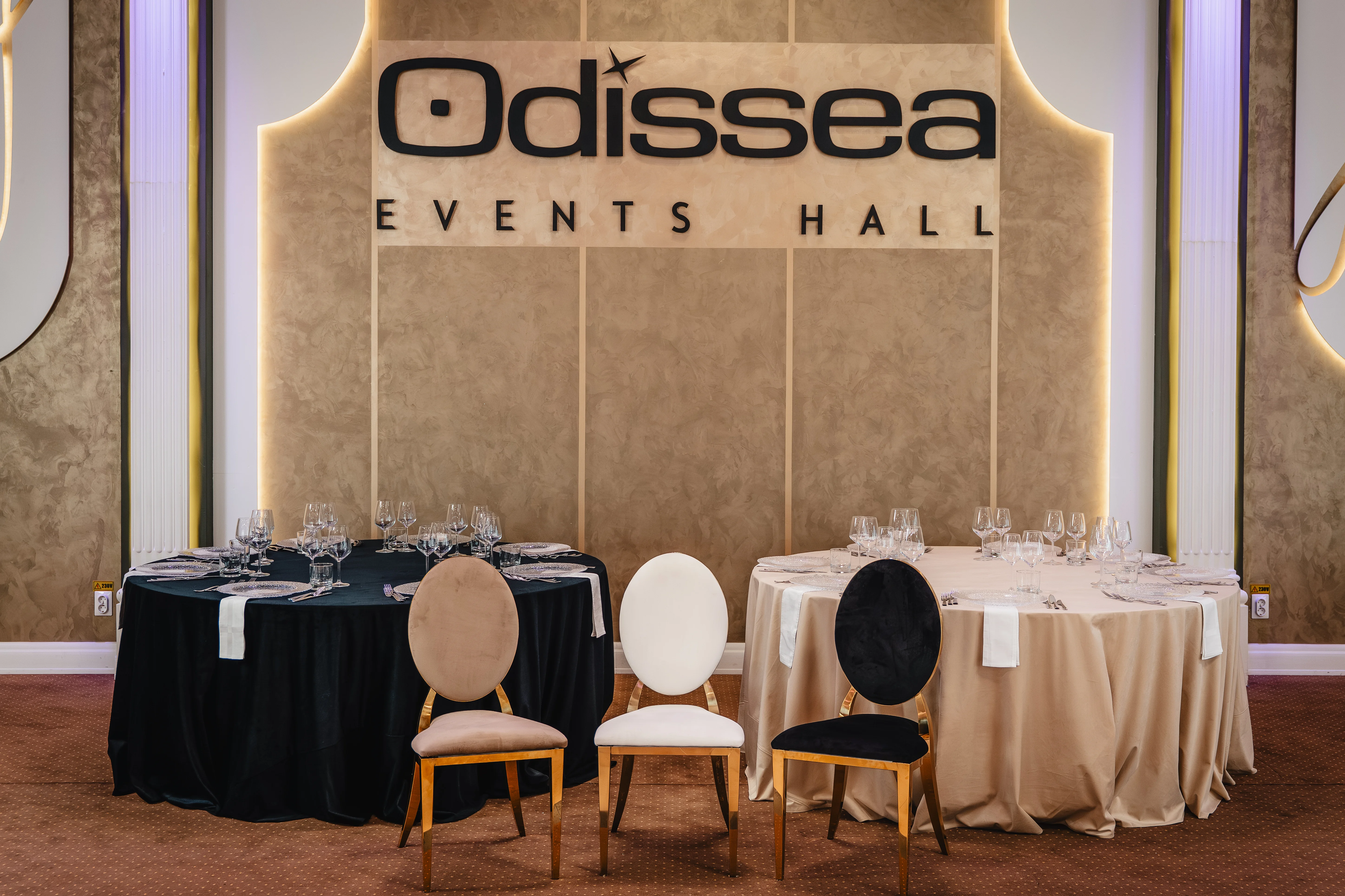 Sală Odissea - capacitate 330 persoane și design elegant